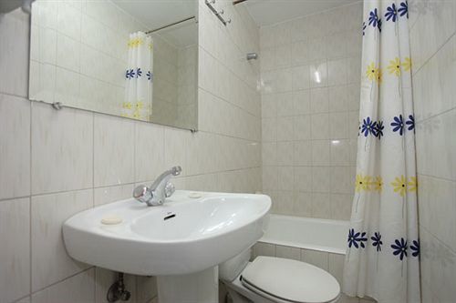 Hostal Fuentesol Madrid Exterior foto